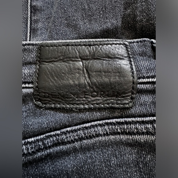 ARITZIA DENIM FORUM Lola High Rise Skinny Jeans 26L Black Rinsed Frayed Hem 25W - Picture 8 of 11